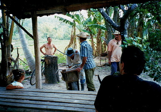 Bild Werkzeug-Pflege auf der Finca